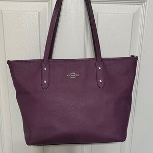 Coach Zip Top Purple Tote Bag Silvertone Hardware